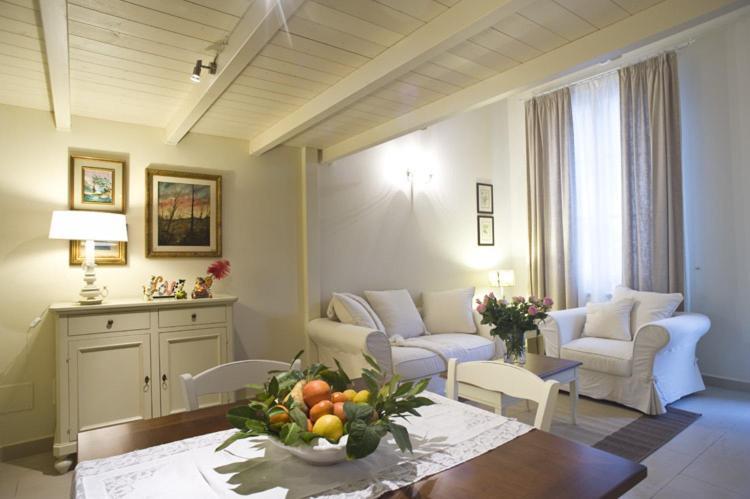 Cevoli Country Resort Lari Exteriér fotografie