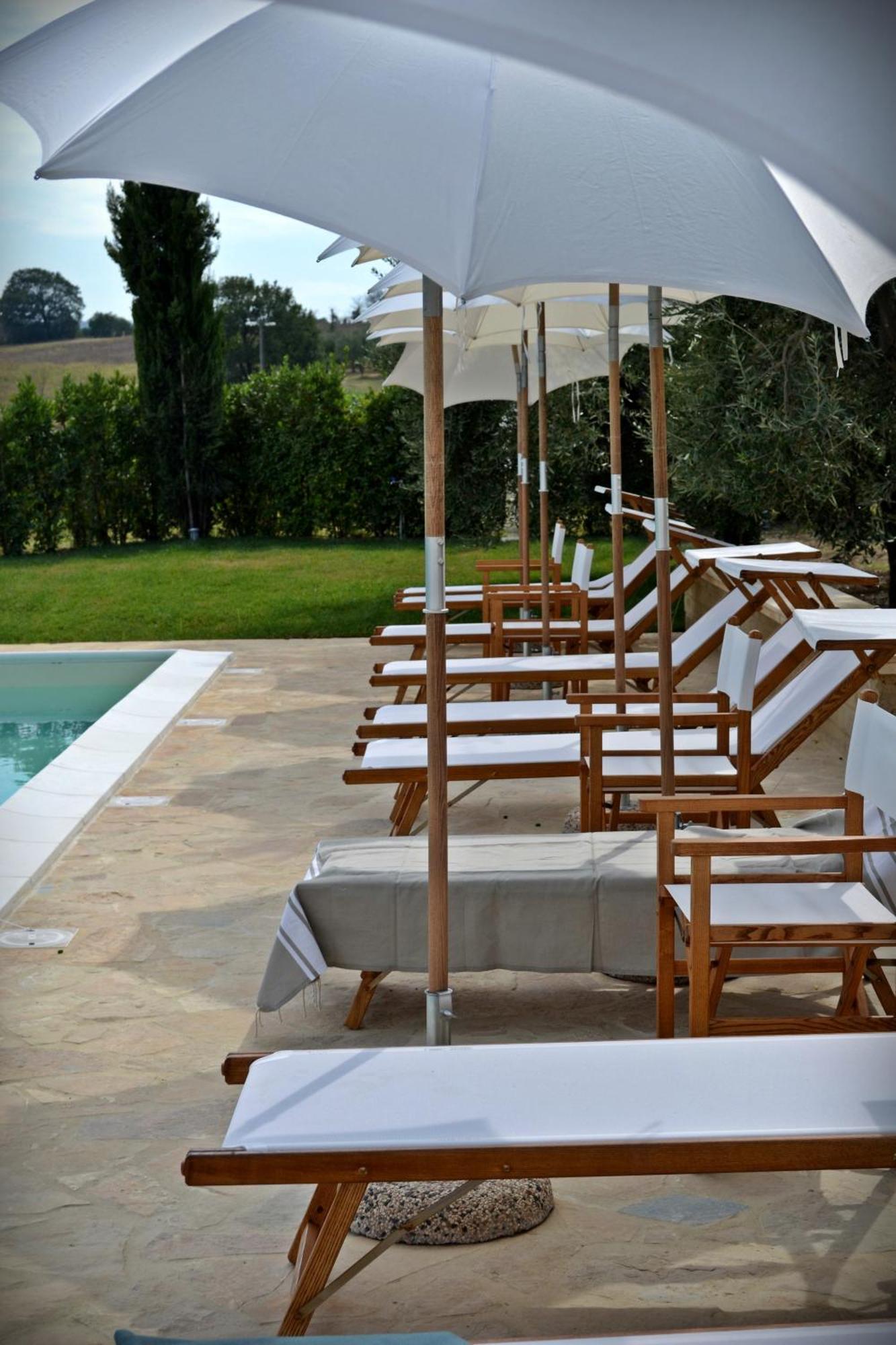 Cevoli Country Resort Lari Exteriér fotografie